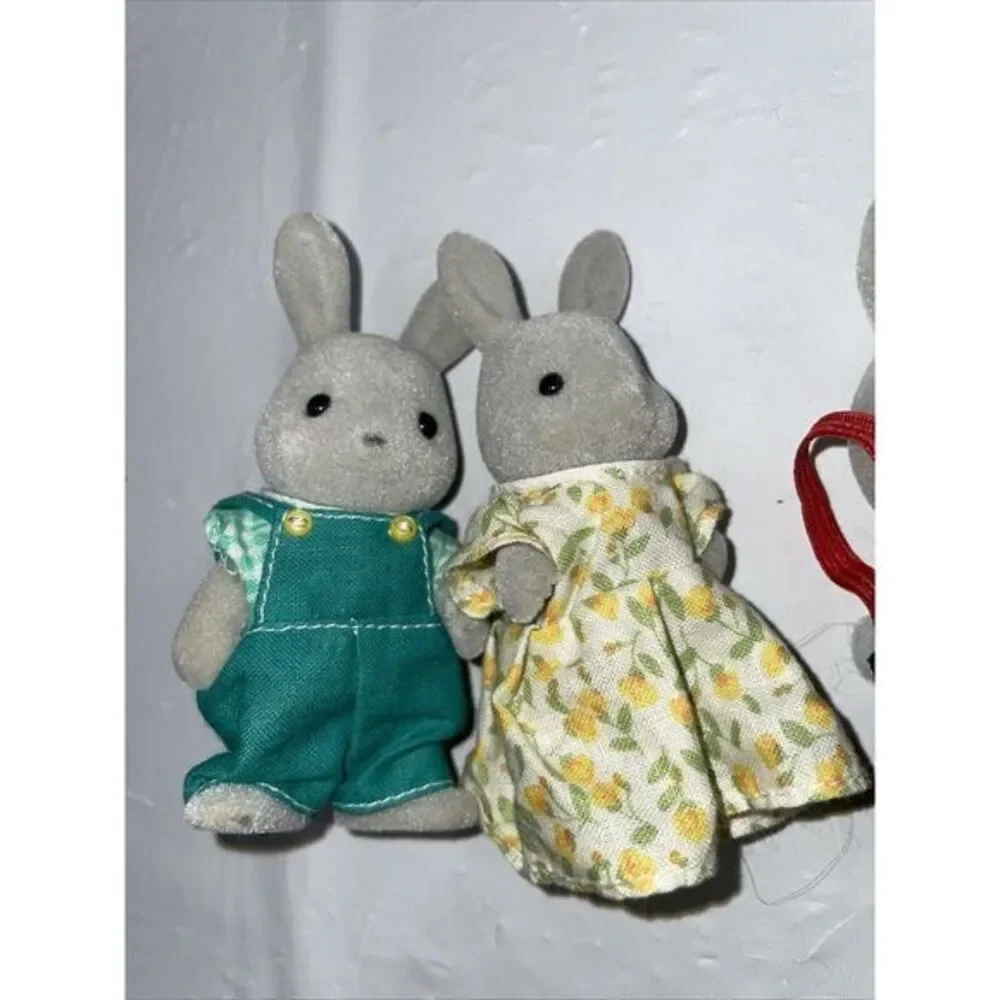 Sylvanian Families Babblebrook Rabbit Family Of‎ 5 Calico Critters